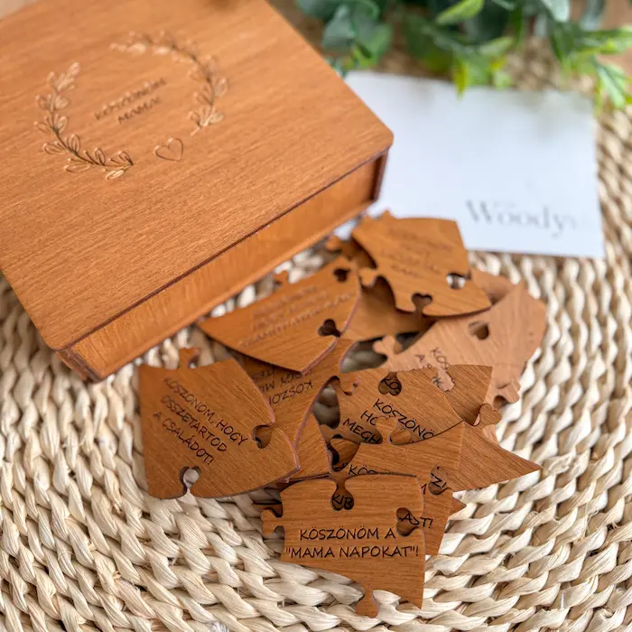 Igényes doboz puzzlékkal, őszinte üzenetekkel