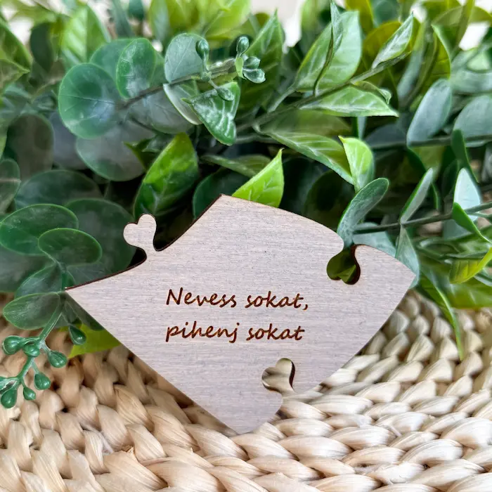"Nevess sokat, pihenj sokat" puzzle darab